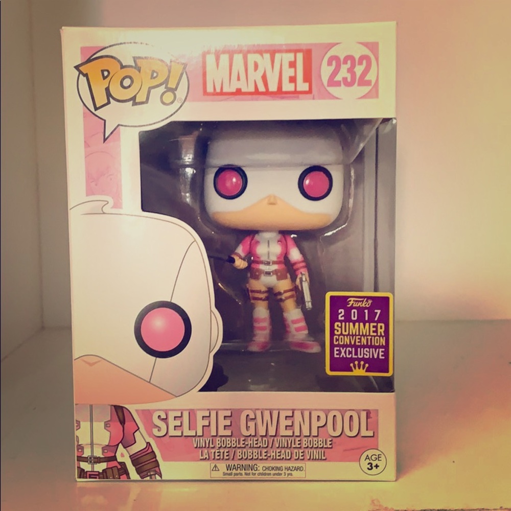 Selfie Gwenpool Funko POP (2017 SDCC Exclusive)